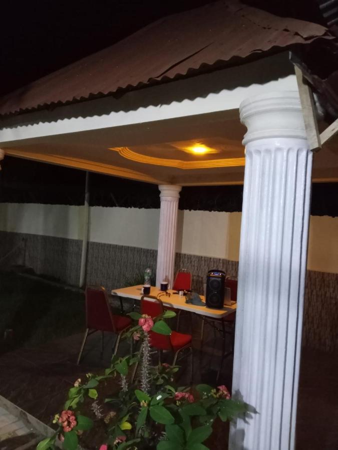 Faith And Grace Guest House Lamin Beretto 外观 照片