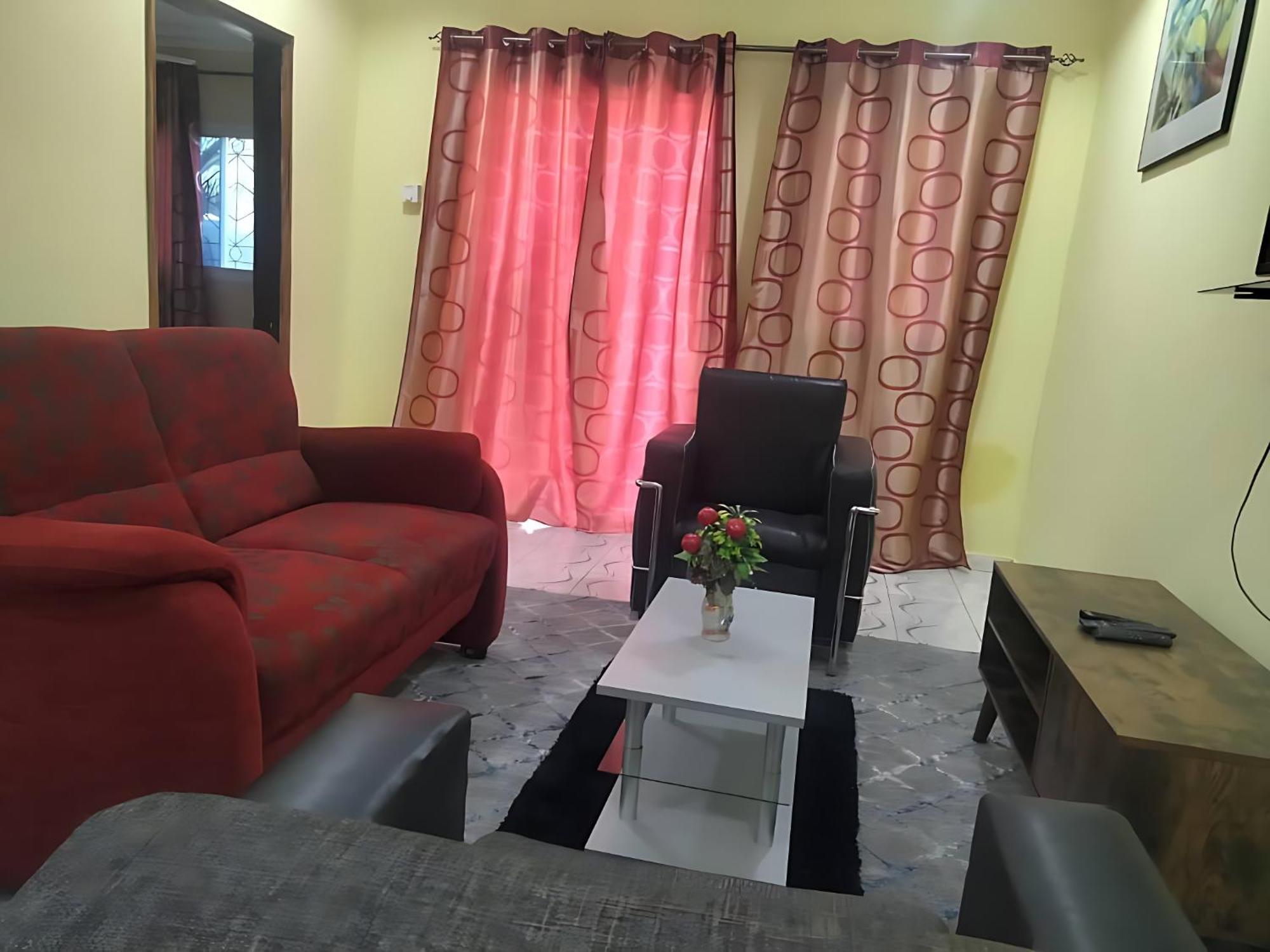 Faith And Grace Guest House Lamin Beretto 外观 照片