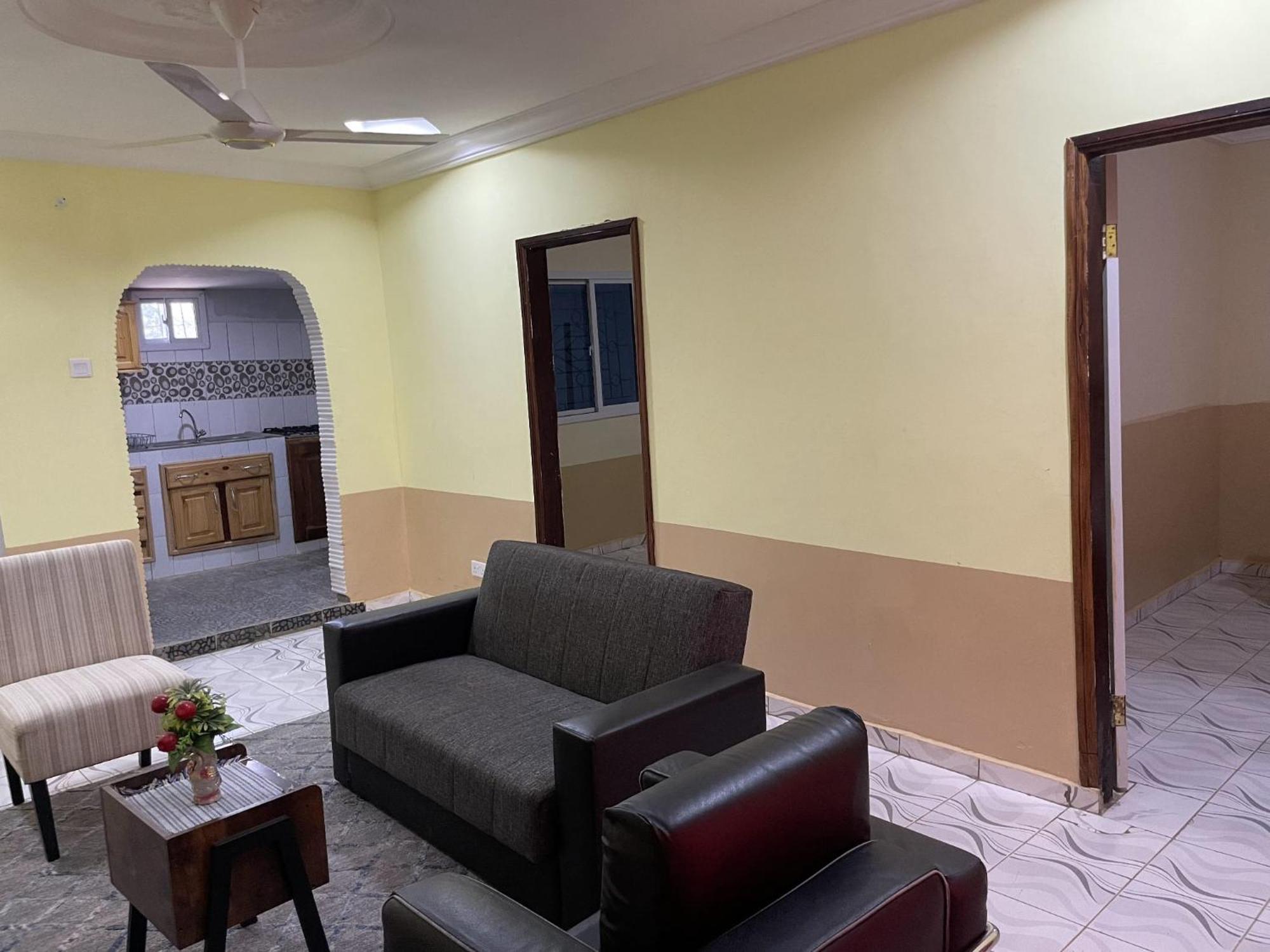 Faith And Grace Guest House Lamin Beretto 外观 照片
