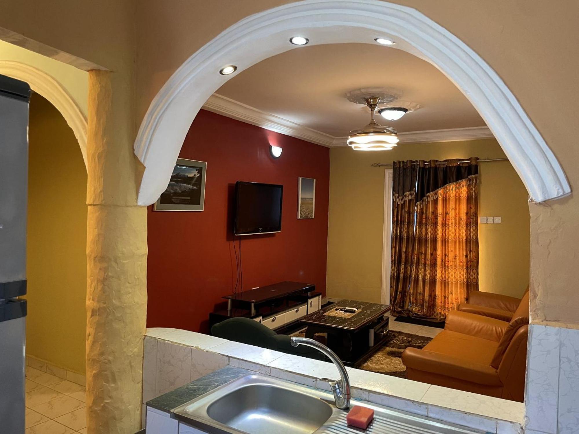 Faith And Grace Guest House Lamin Beretto 外观 照片