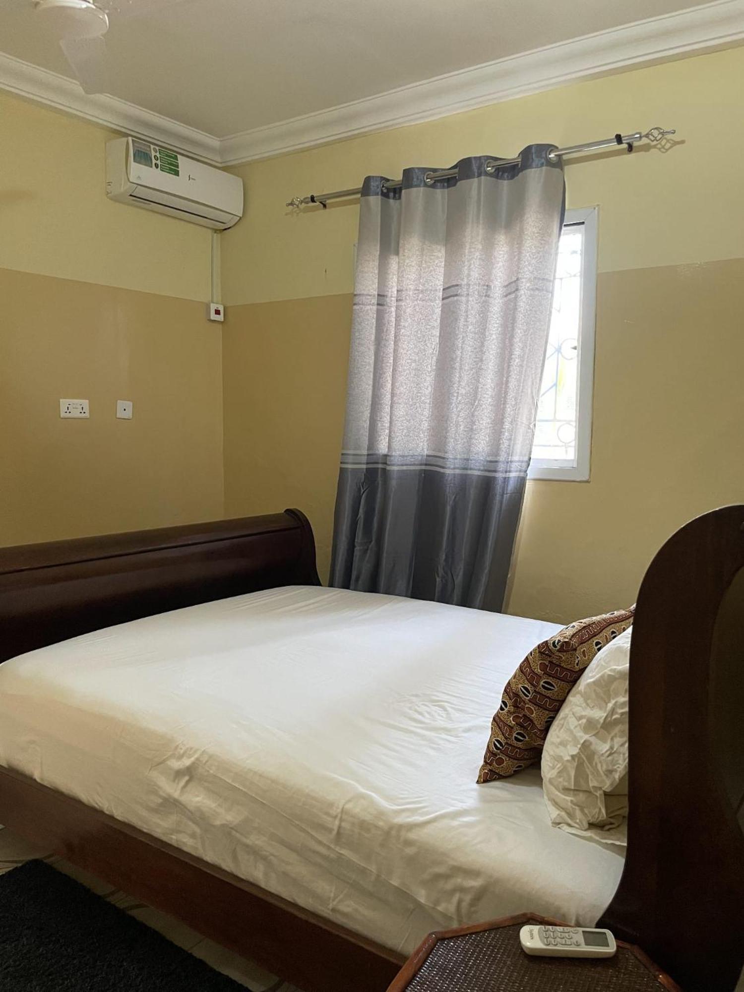 Faith And Grace Guest House Lamin Beretto 外观 照片