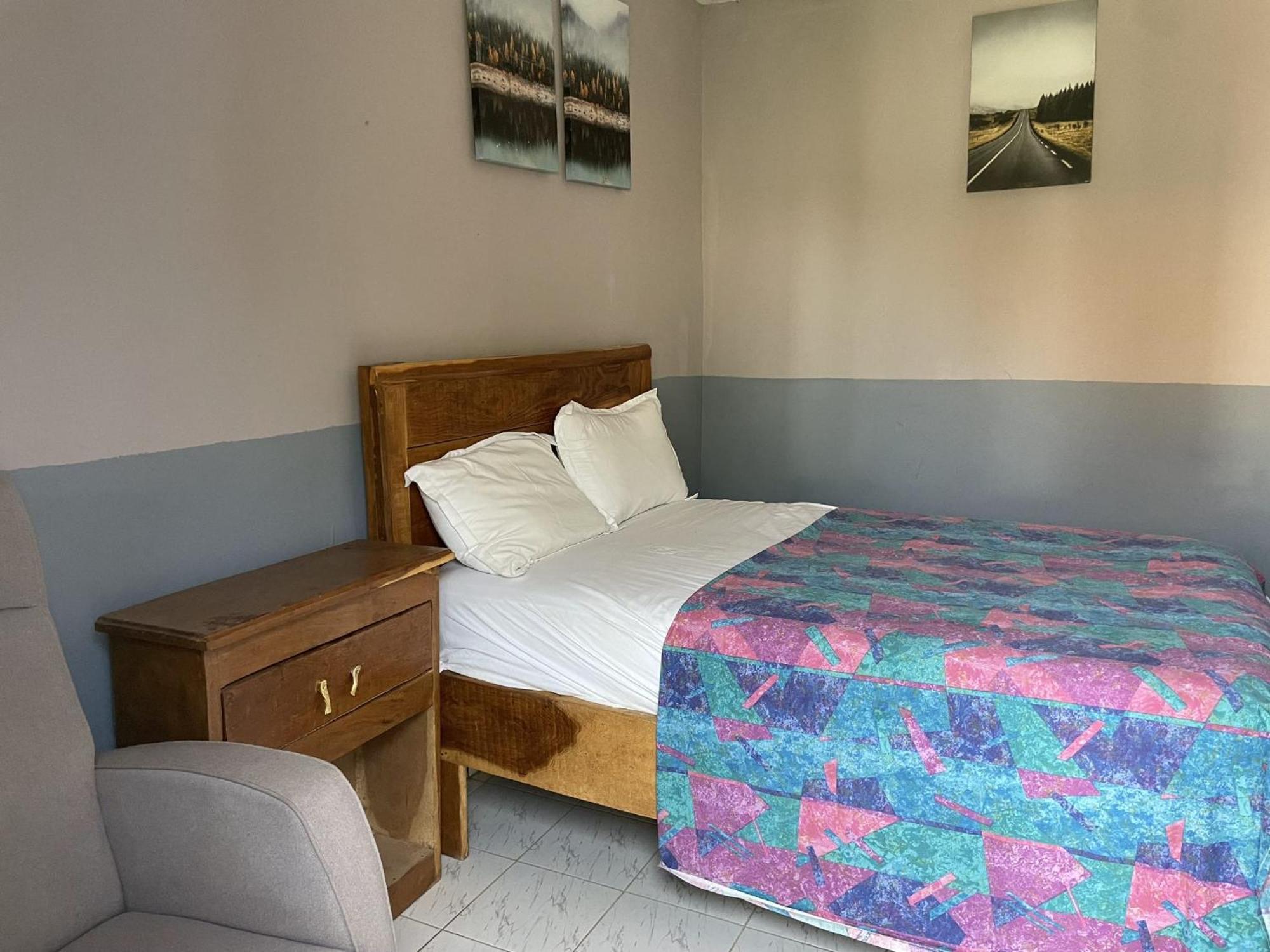 Faith And Grace Guest House Lamin Beretto 外观 照片